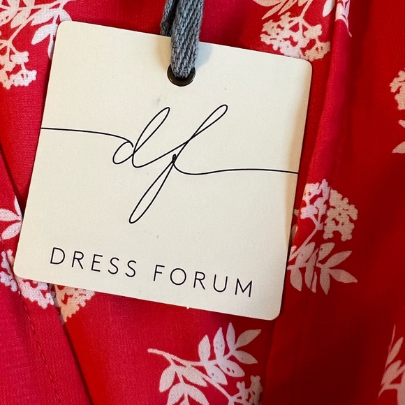 ❤️ NWT Red Wrap Dress - Picture 12 of 12